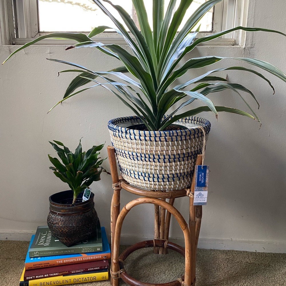 Boho Rattan Standing Planter NWT - Picture 4 of 10